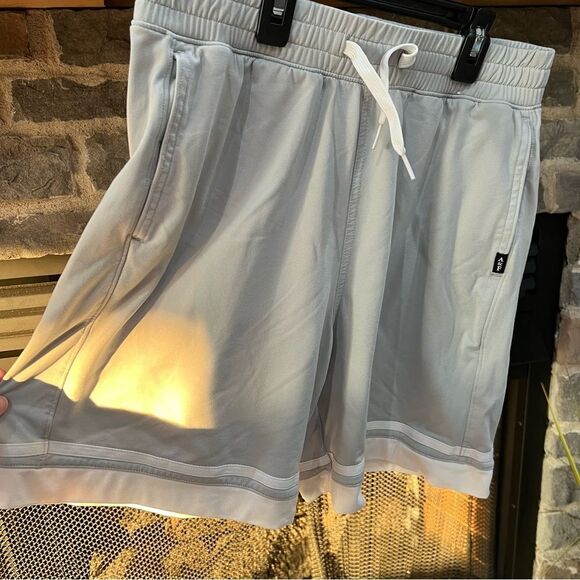 Abercrombie & Fitch Shorts - Picture 2 of 6